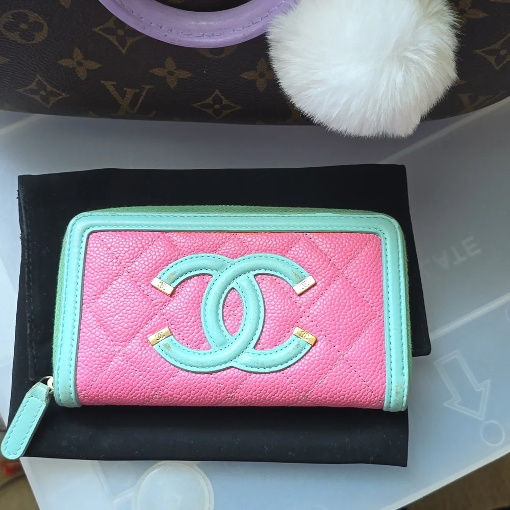 CHANEL reposhing this